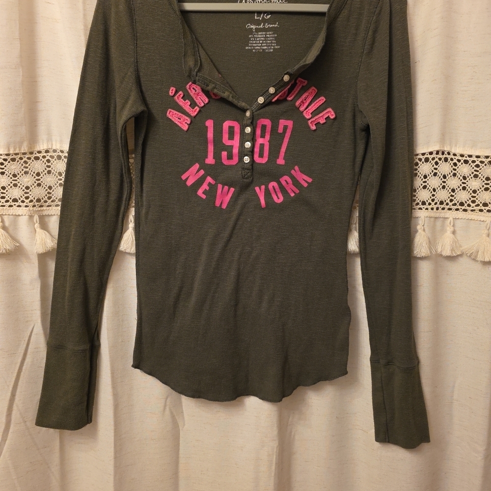 Aeropostale Women's Green Long Sleeve Top